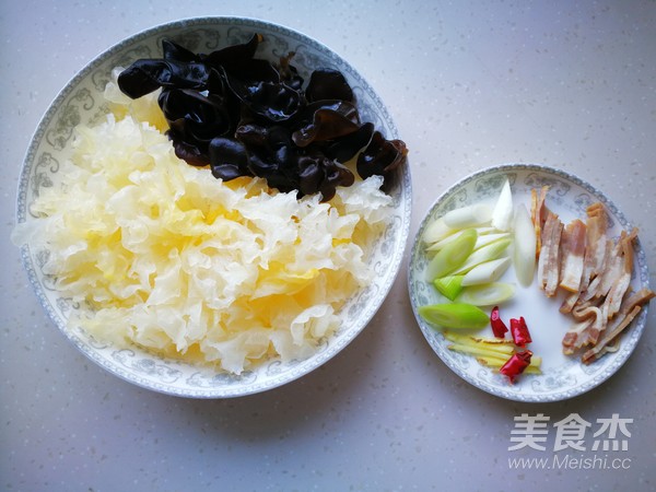 Stir-fried Double Ears with Shredded Pork recipe