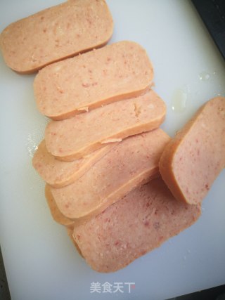 Pan-fried Luncheon Meat recipe