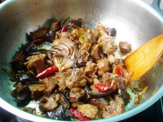 Braised Duck with Mushrooms recipe