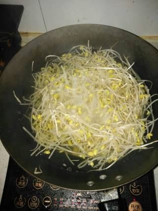 Green Vegetables, Bean Sprouts and Tofu in Claypot recipe