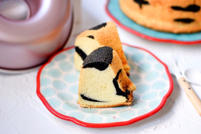 Cow Chiffon Cake