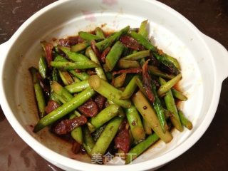 Stir-fried Asparagus with Sausage Sauce recipe