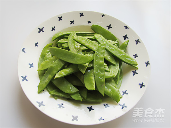 Vegetarian Fried Shrimp and Snow Pea recipe