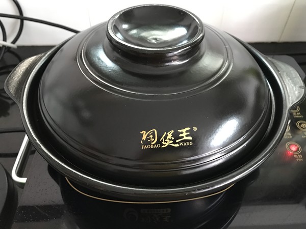 Tofu Stuffed Meat in Claypot recipe