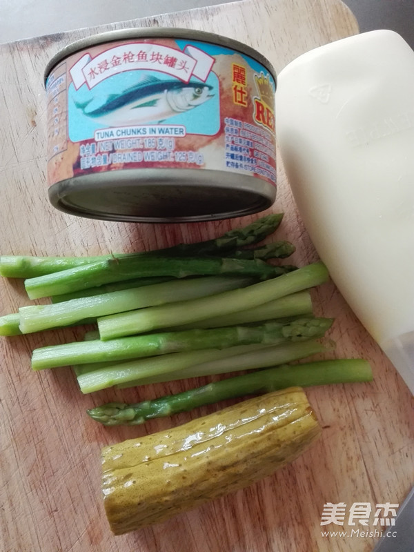 Asparagus and Tuna Salad recipe