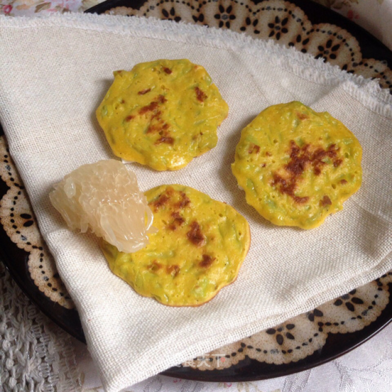 Baby Loofah Egg Yolk Cake recipe