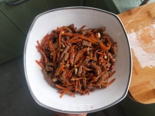 Stir-fried Shredded Pork with Carrots recipe