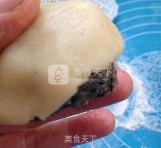 50 Grams of Five Kernels and Baiguo Moon Cakes recipe