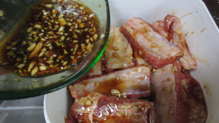 Garlic Grilled Ribs recipe