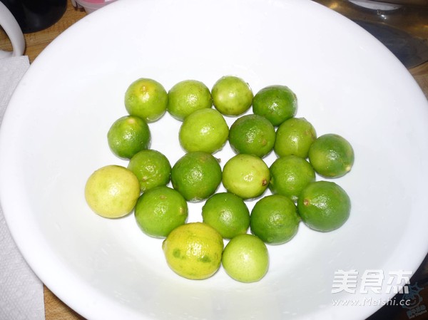 Lime is Not Sweet and Has Honey to Accompany recipe