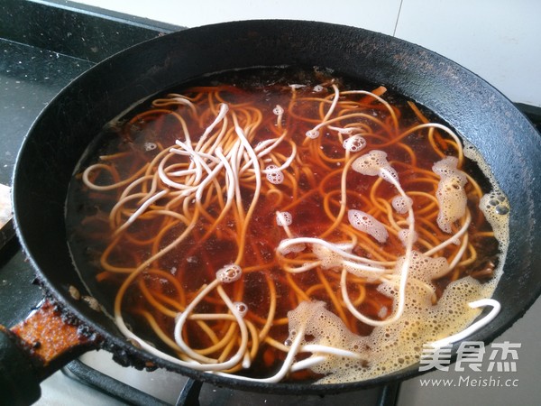 Beef Noodles with Bamboo Shoots and Dried Vegetables recipe