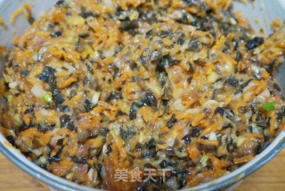 Pork Carrot Fungus Pie recipe