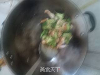Broccoli Stir-fried Pork recipe