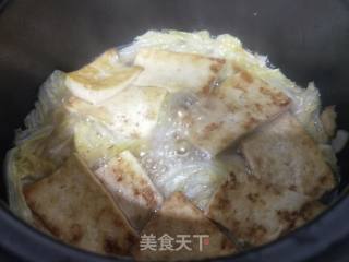 Stewed Tofu with Cabbage in Casserole recipe