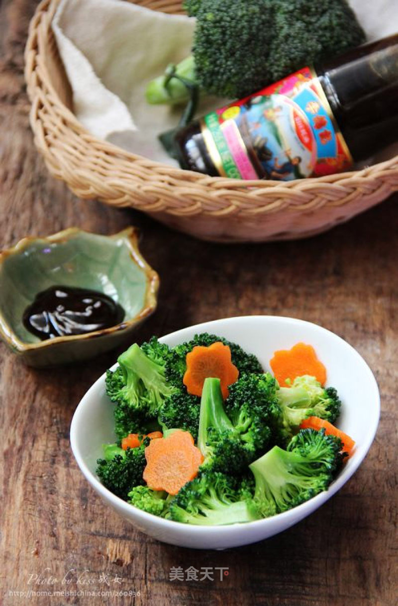 Fresh and Refreshing---broccoli in Oyster Sauce recipe