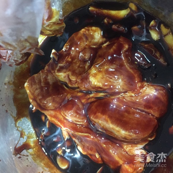 Hanging Furnace Barbecued Pork recipe