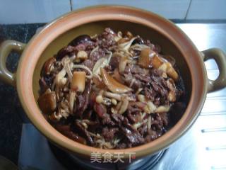 [cantonese Cuisine] Mushrooms in Pot with Sauce recipe