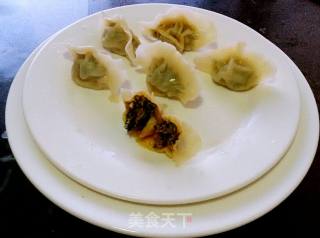 #春食野菜香# Dandelion Pork Dumplings recipe