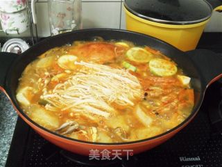 Housewife Version of Korean Seafood Soup recipe