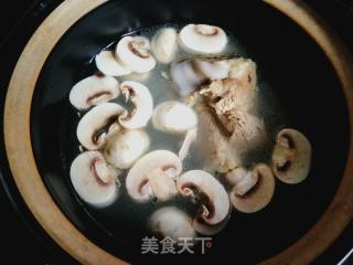 Shrimp: Leg Bone Mushroom Soup with Shrimp recipe