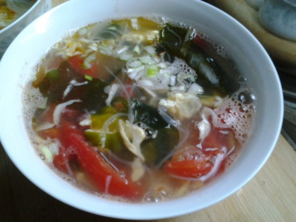 Tomato and Egg Vermicelli Soup recipe