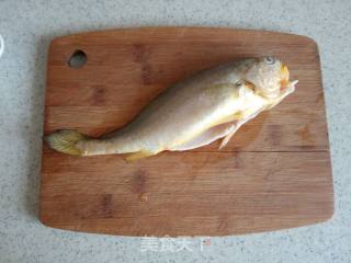 Steamed Small Yellow Croaker with Chinese Sausage recipe