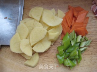 Fried Potato Chips with Red Mushroom recipe