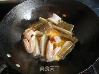 Stewed Sea Catfish with Xiuzhen Mushroom recipe