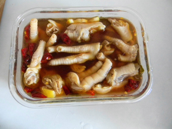 Spicy Appetizing Chicken Feet recipe