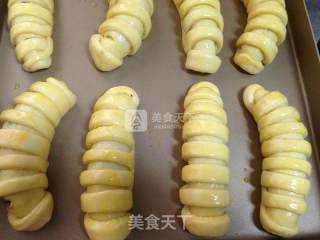 #aca烤明星大赛#caterpillar Bread recipe