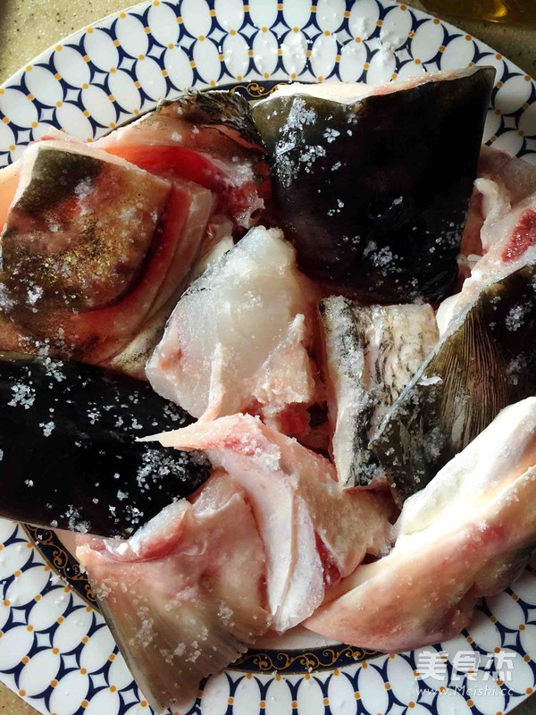 Home-style Chopped Pepper Fish Head recipe