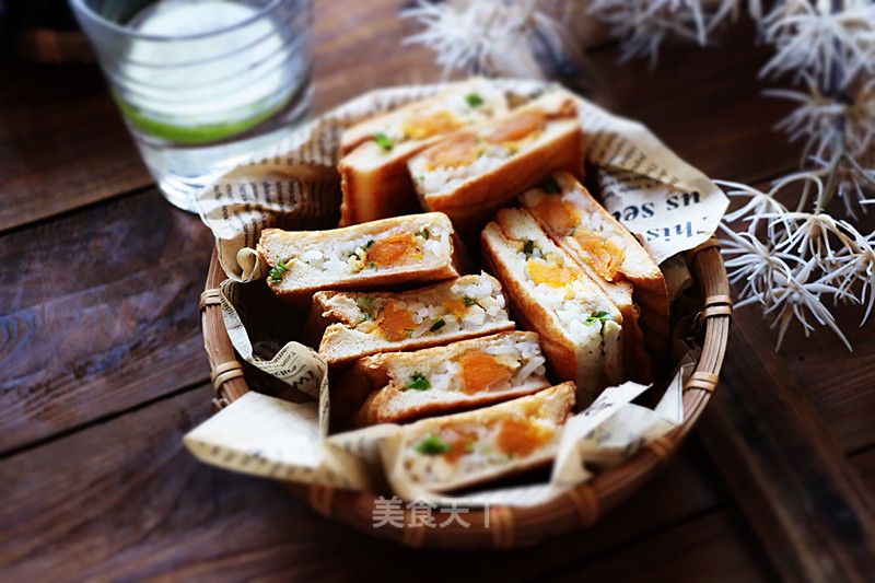 Salted Egg Yolk Rice Sandwich recipe