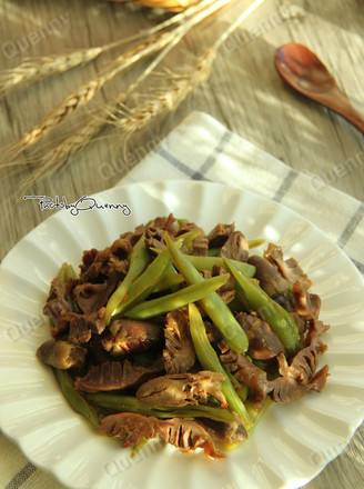 Chicken Gizzards with Beans recipe