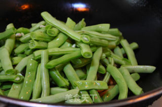 Braised Noodles with Beans recipe