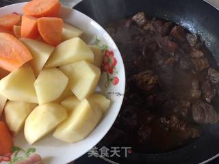 Beef Stew with Carrots and Potatoes recipe