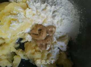 [trial Report of Chobe Series Products] Flower Smiley Potato Cake recipe