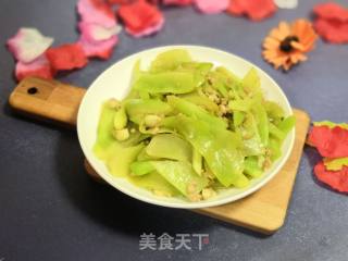 Quick-hand Dish Made in Ten Minutes-lettuce with Minced Meat recipe