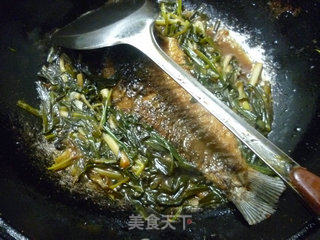 Grilled River Crucian with Chives recipe