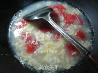 Egg, Tomato, Whip and Bamboo Soup recipe