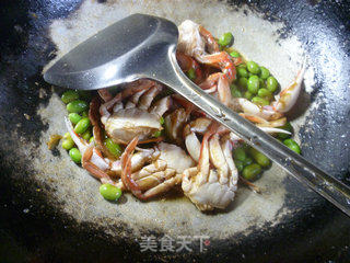 Fried Crab with Edamame recipe