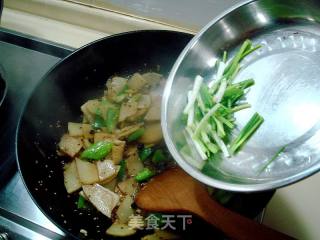 Fried Potato Chips with Soy Sauce recipe