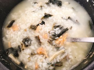 Congee with Dried Scallops and Vegetables recipe