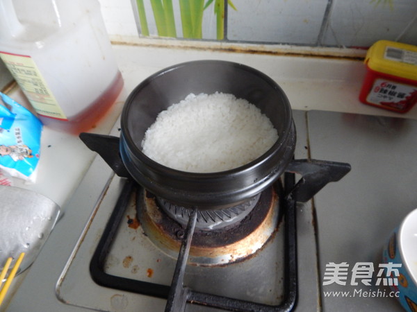 Egg Stone Pot Rice recipe