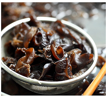 Duck Gizzards Mixed with Black Fungus recipe