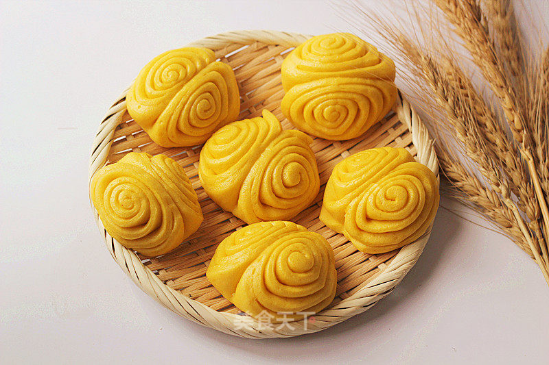 Pattern Pastry [pumpkin Butterfly Flower Roll] recipe