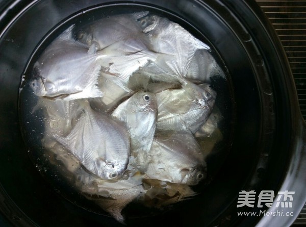 White Pomfret in Clear Soup recipe