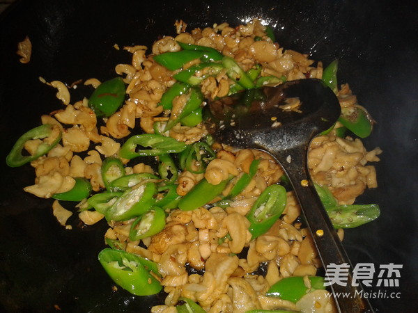 Stir-fried Dried Radish with Green Pepper recipe