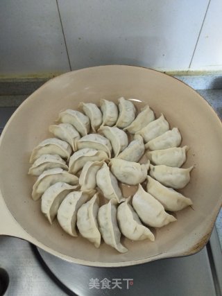 Pan-fried Fish Dumplings recipe