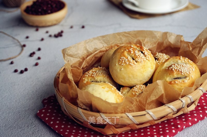 Scones with Red Bean Paste recipe