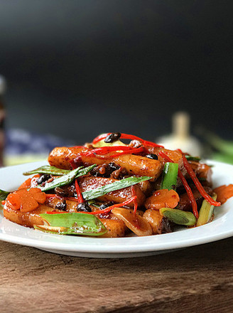 Stir-fried Rice Cake with Mushroom and Black Bean Spicy Sauce